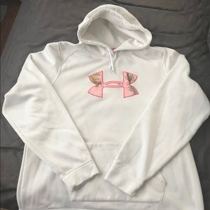 XL Under armor sweatshirt. No stains
